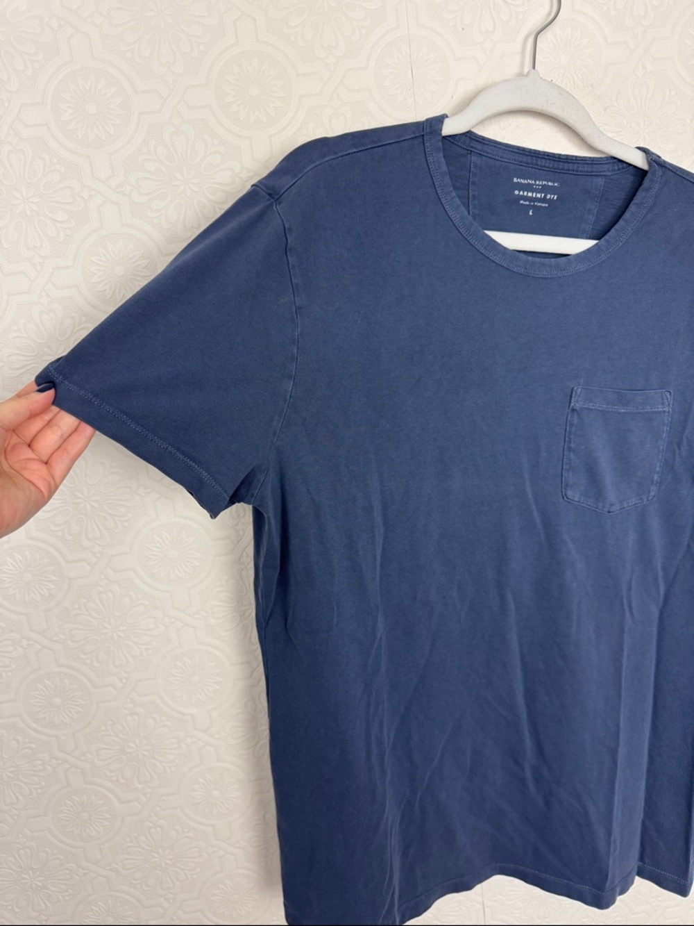 Banana Republic Supima Cotton T-Shirt Bundle Black & Blue Pocket Tee Size Large - Picture 8 of 11